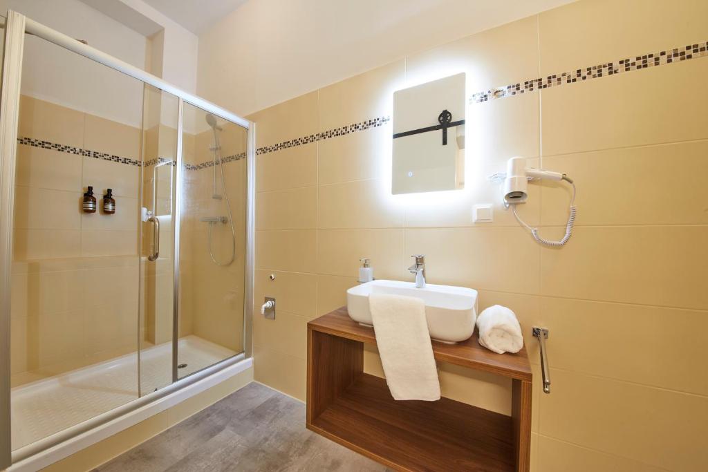 Nove Boutique Apartments photo