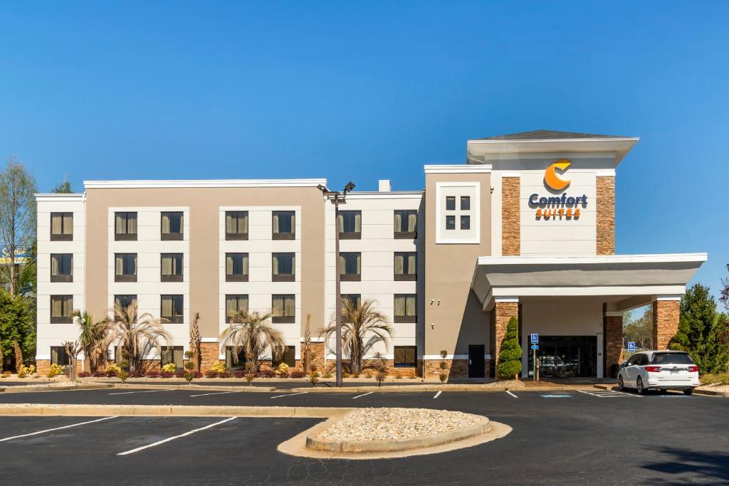 Comfort Suites photo