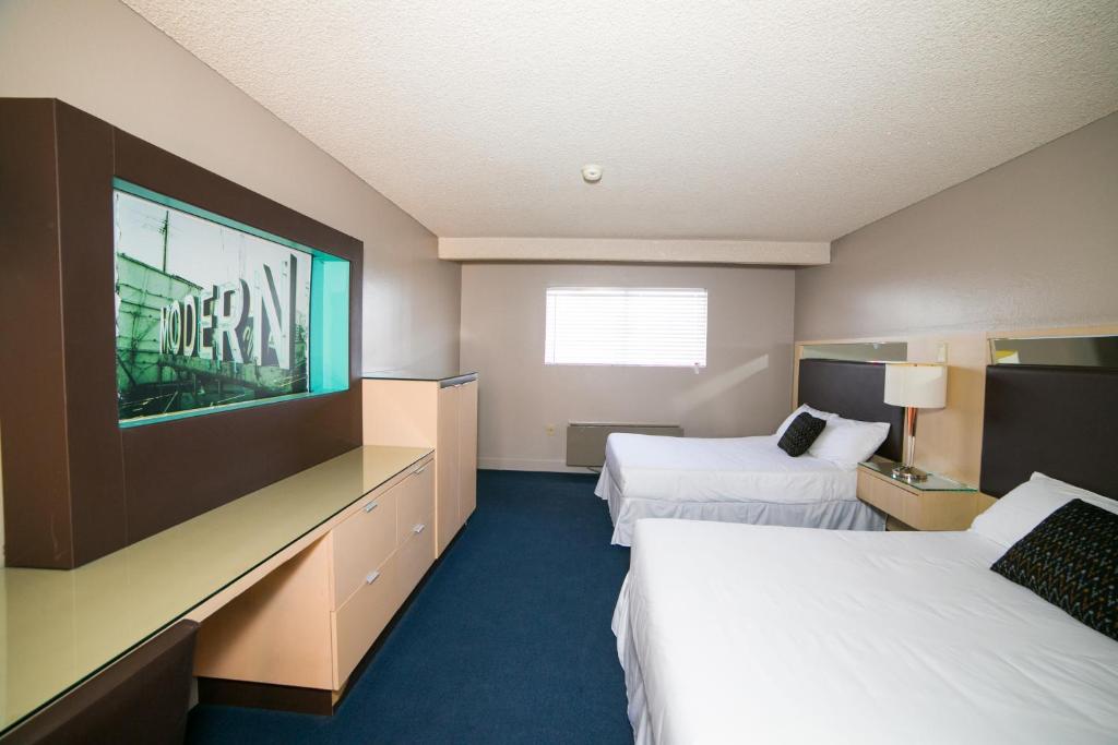 Motel 6 - Las Vegas, NV – Downtown Fremont St Experience, Las Vegas