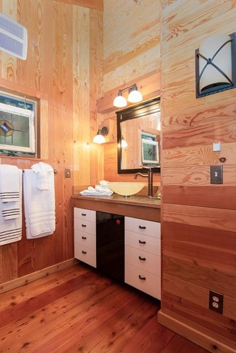 The Sonoma Treehouse Home photo