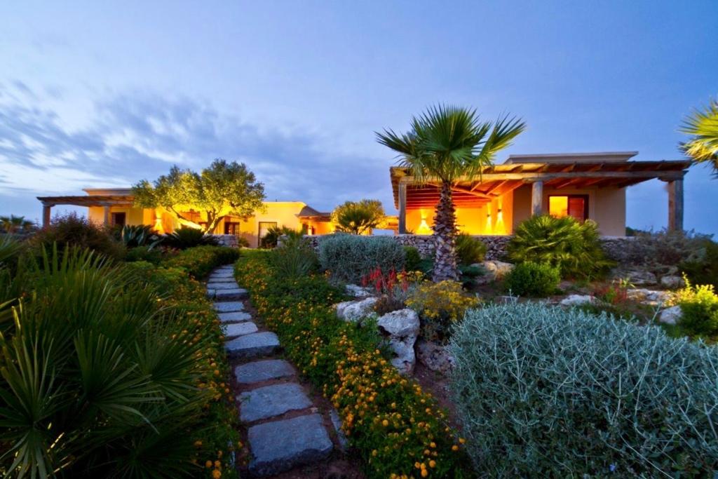 Cave Garden villa - 1