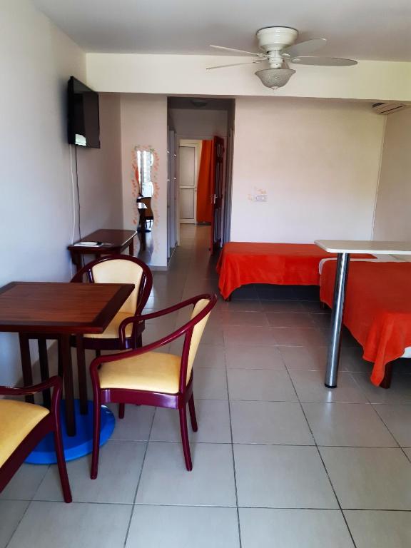 Apartment d'une chambre a Sainte Luce a 20 m de la plage avec jardin