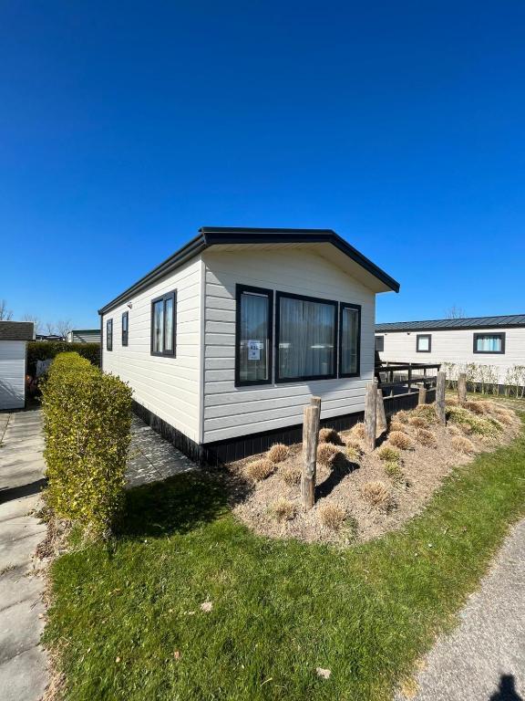 Chalet (A16) op gezellige familiecamping bij zee, Kamperland