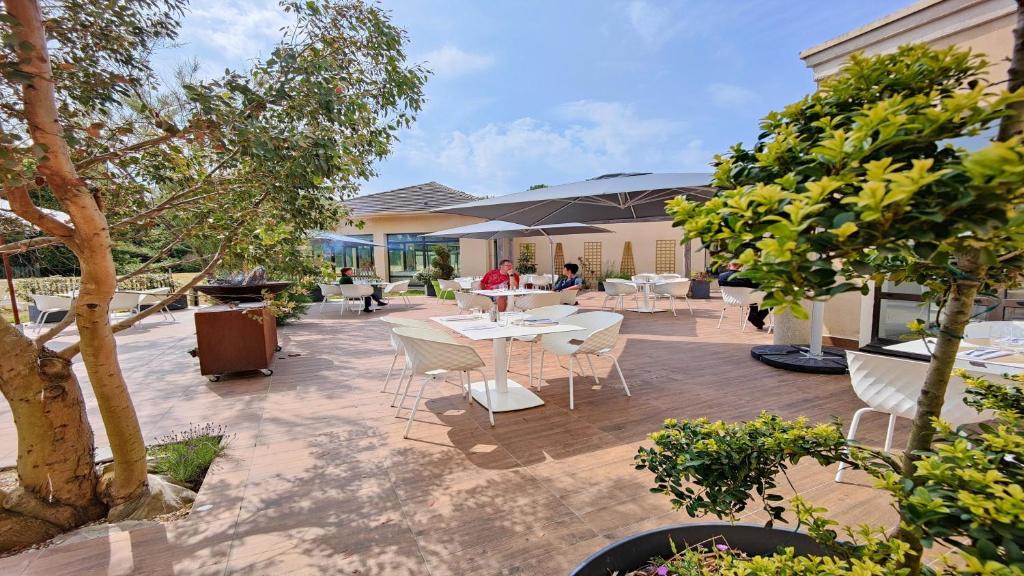 Holiday Inn Calais Coquelles By IHG 外観