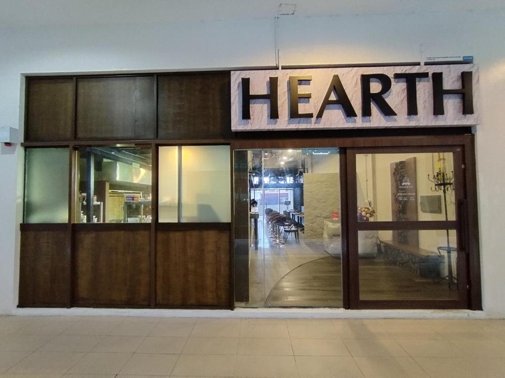 reSTARY Ocean @ Sutera Avenue | Pool, CBD |4BR/12P photo