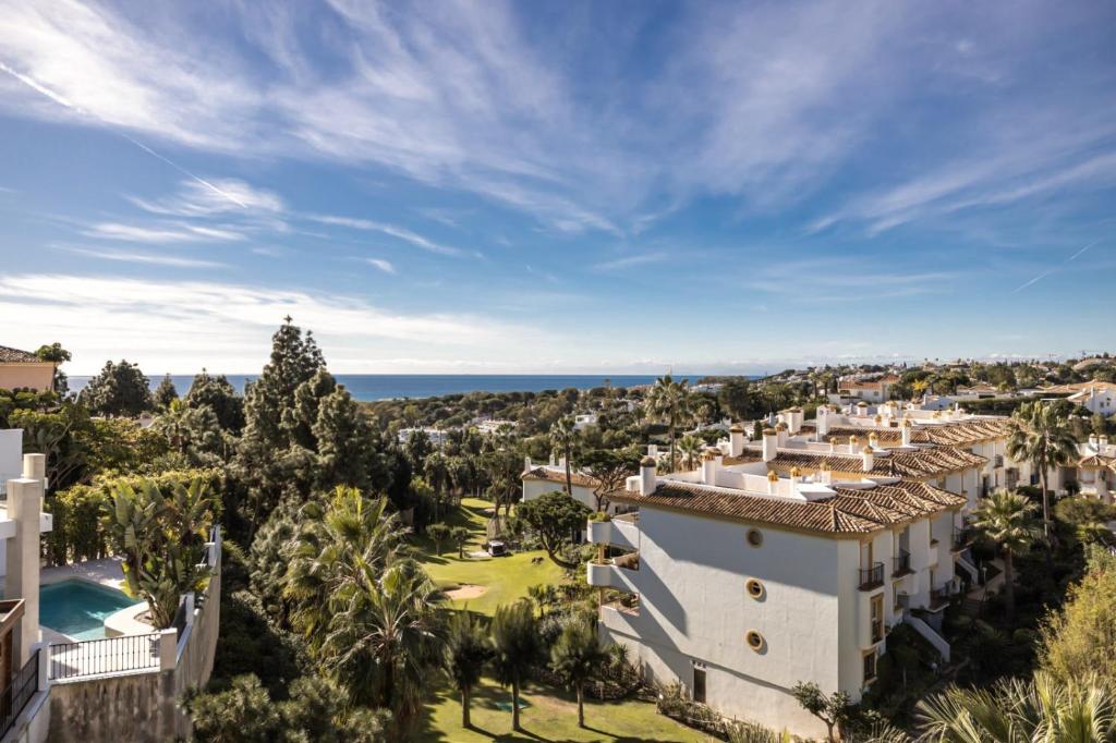 Magnificent Holiday Home in Calahonda - 1