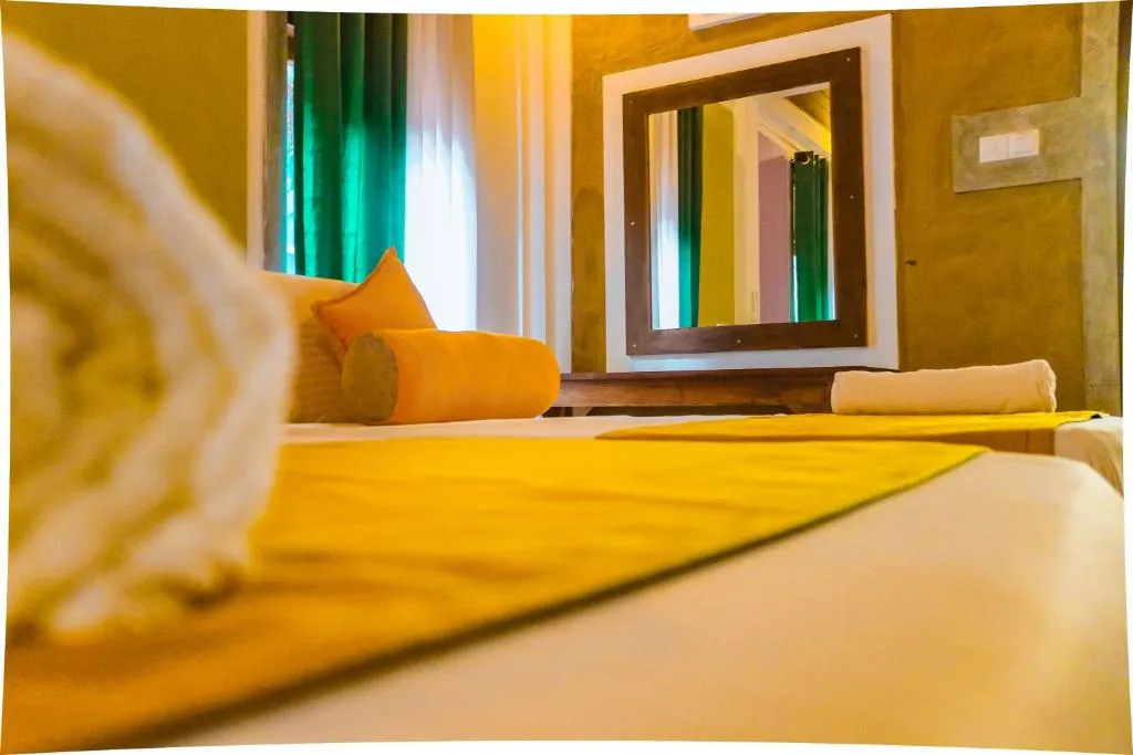 Summer Will Resort, hotel in Moragollagama