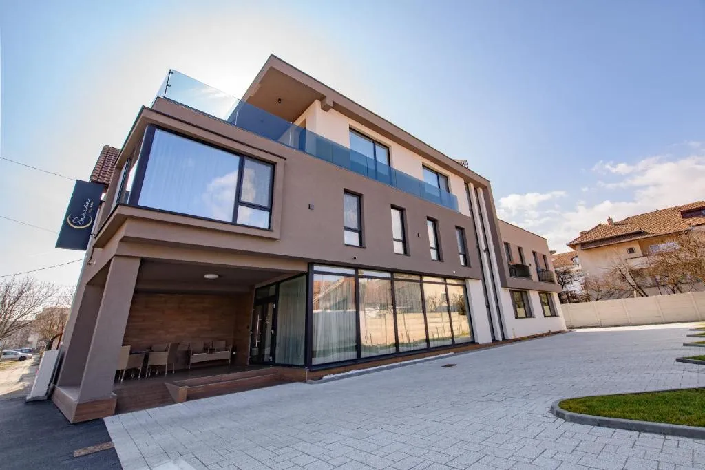 Vila Sarisa, hotel in Deva