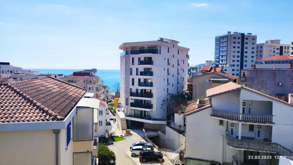 Apartments LORA in Bonila, Rafailovići