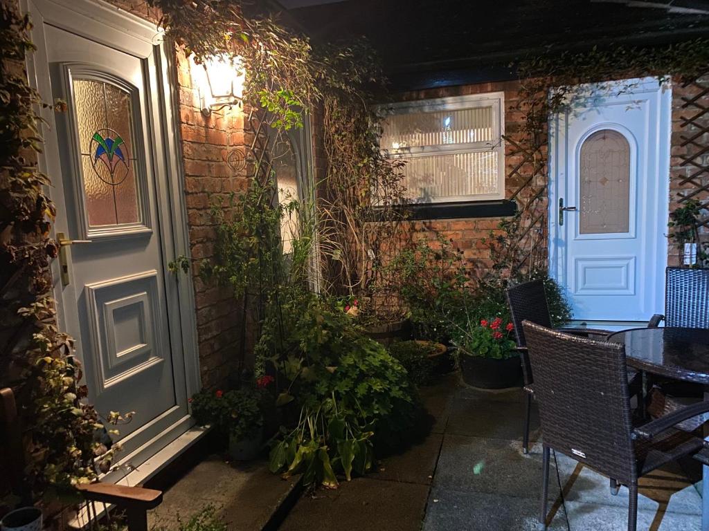 Chester House Guest House photo