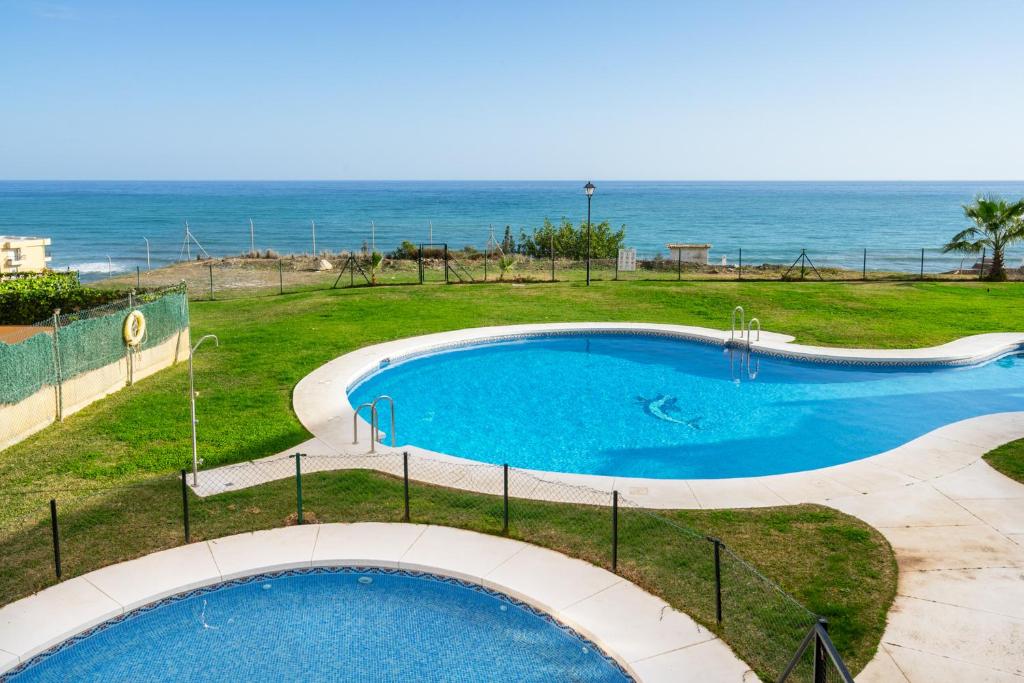 Seaview apt in Fuengirola by Costarentals - Ref 67 - 3