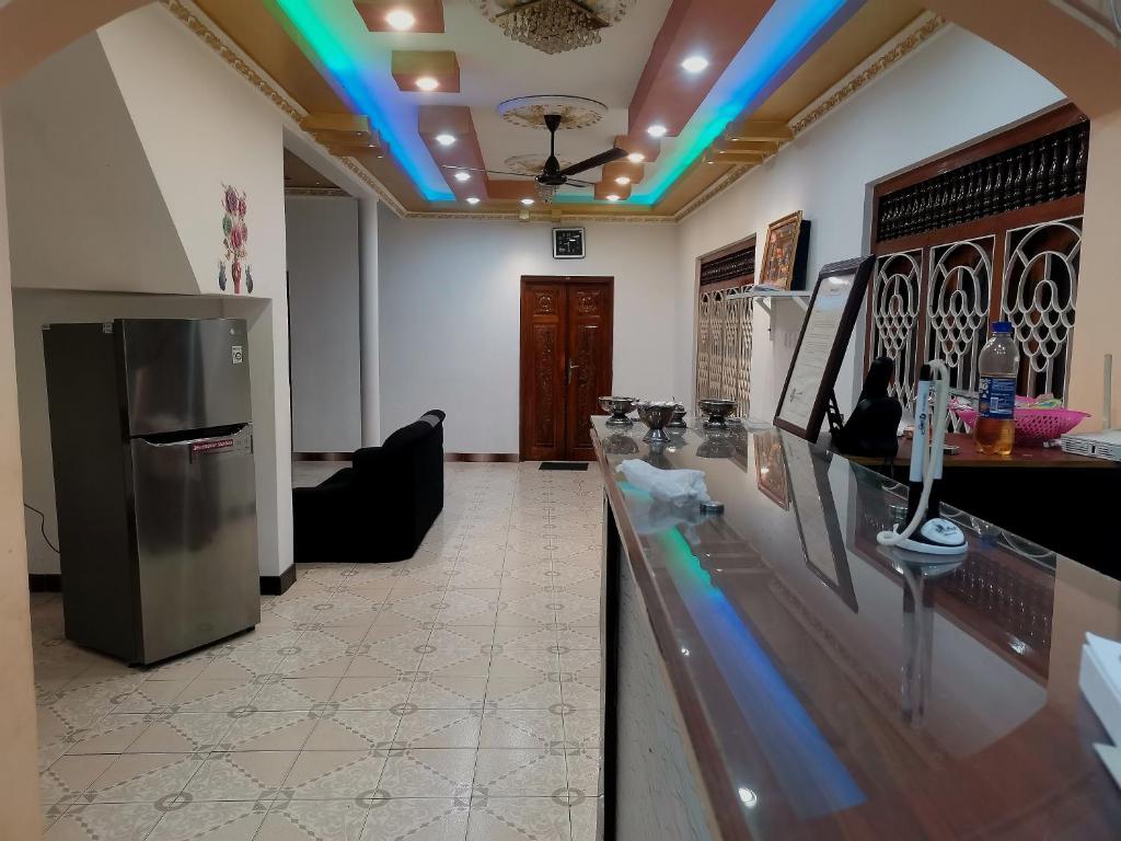 Nallur Holidays inn Jaffna