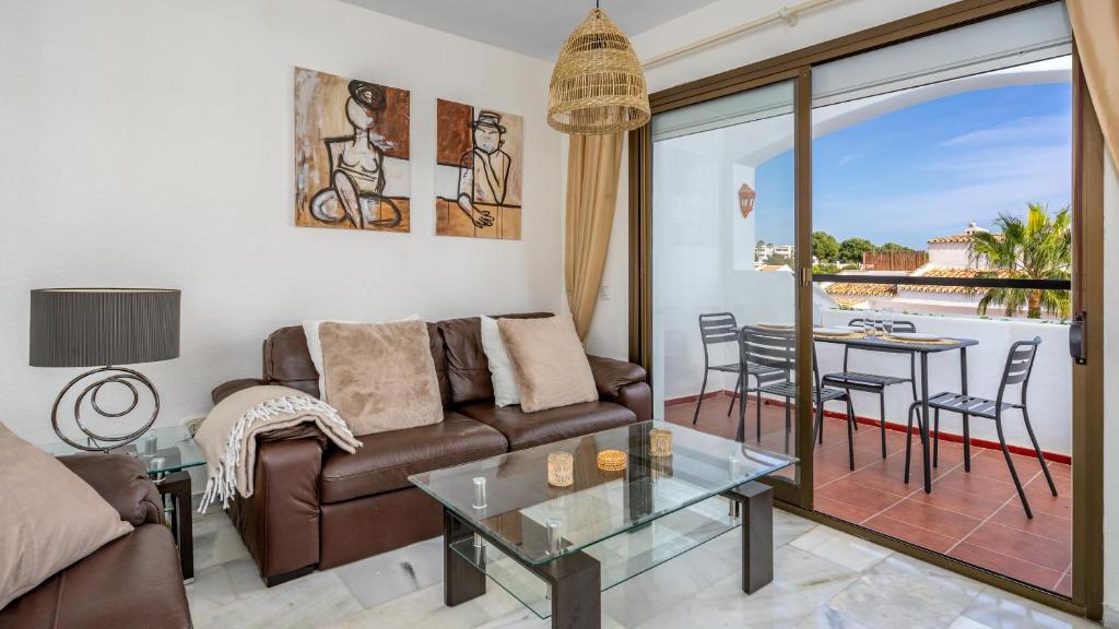 Riviera apt with pool by Costarentals - Ref 82 - 2