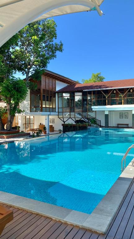 5. Casa Kan..