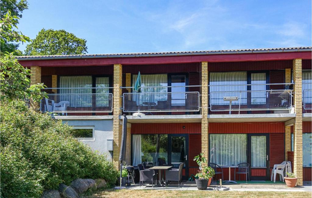 Gorgeous Apartment In Allinge, Allinge