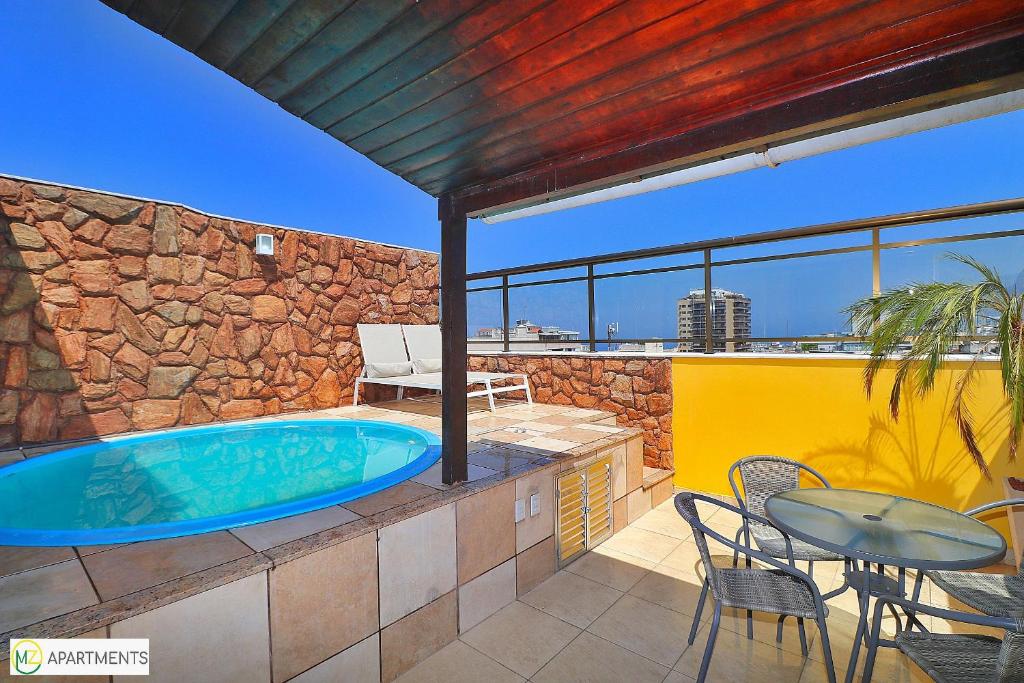 Cobertura duplex 2 quartos com terraço e piscina, Rio de Janeiro