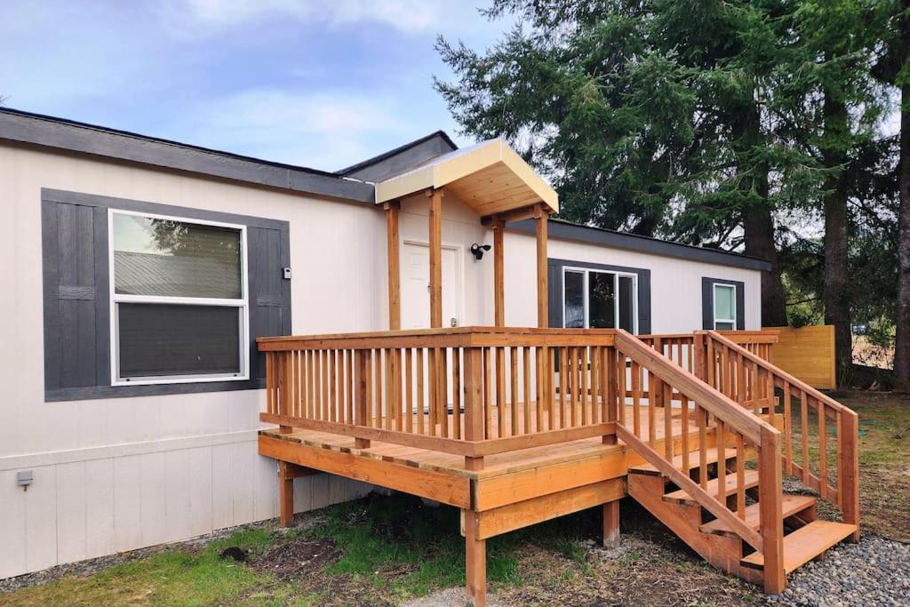 Westeros - GoT Themed Cabin in the Olympic Forest., Forks