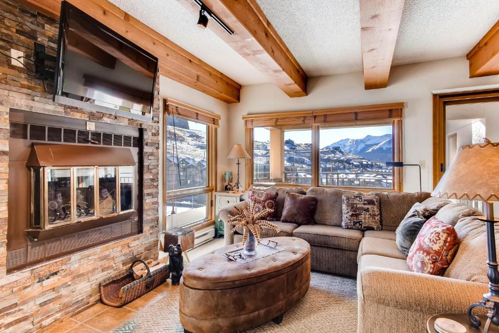 2 Br 2Ba Spacious Condo With A Fireplace Condo, Crested Butte