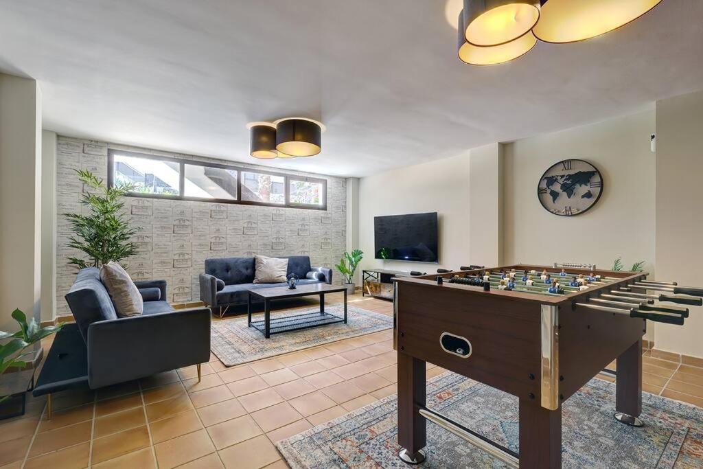 Stunning Modern Townhouse in Riviera del Sol - 2