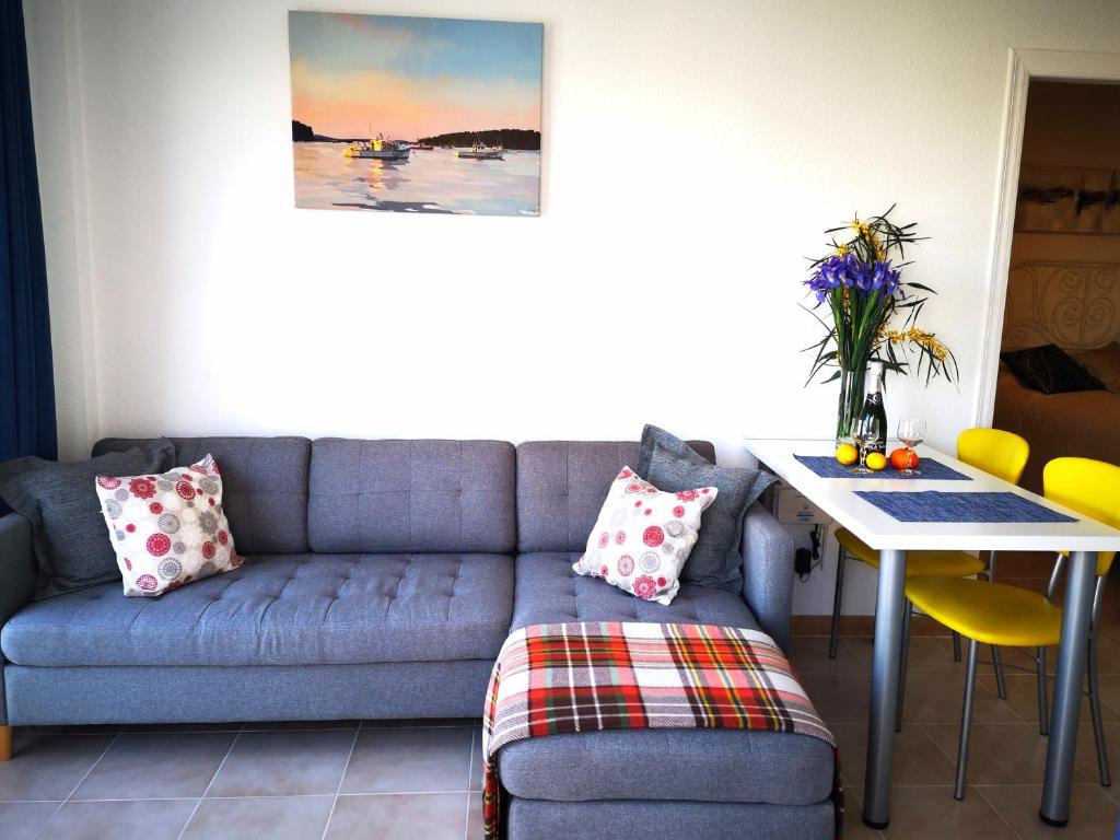 Sunny apartment with 2 terraces - 4
