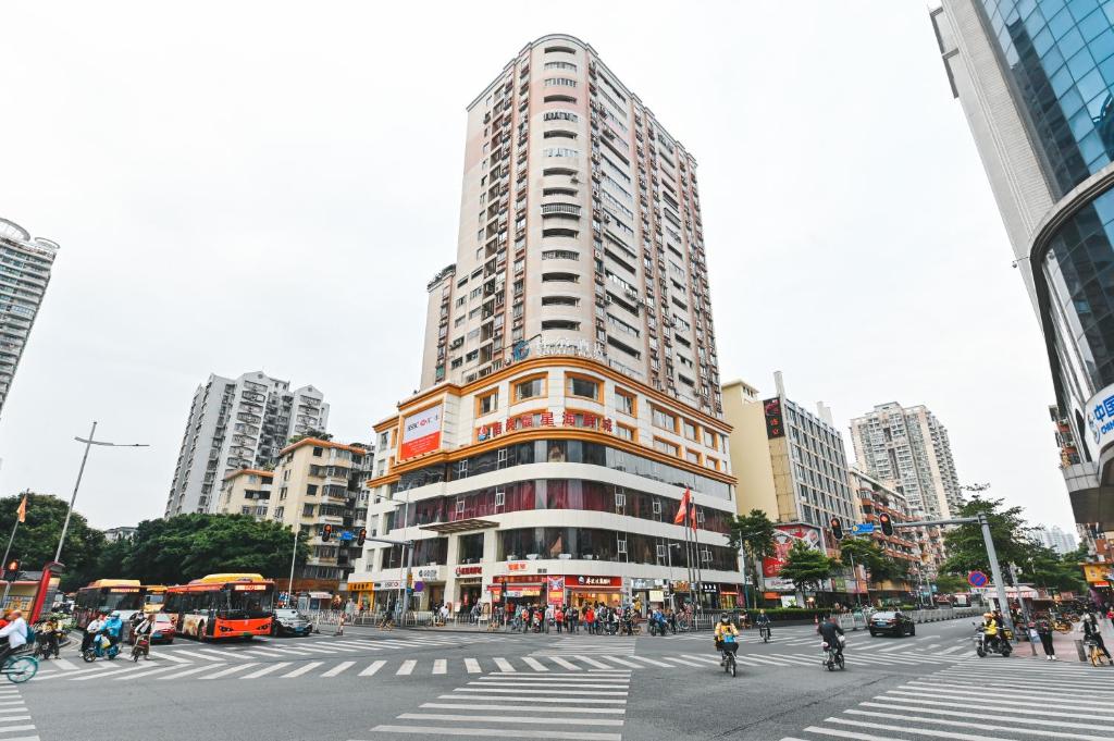 Royal Plaza Hotel Guangzhou — Hotel in Guangzhou