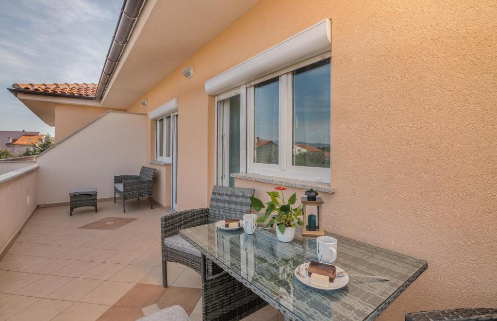 3. Apartman..