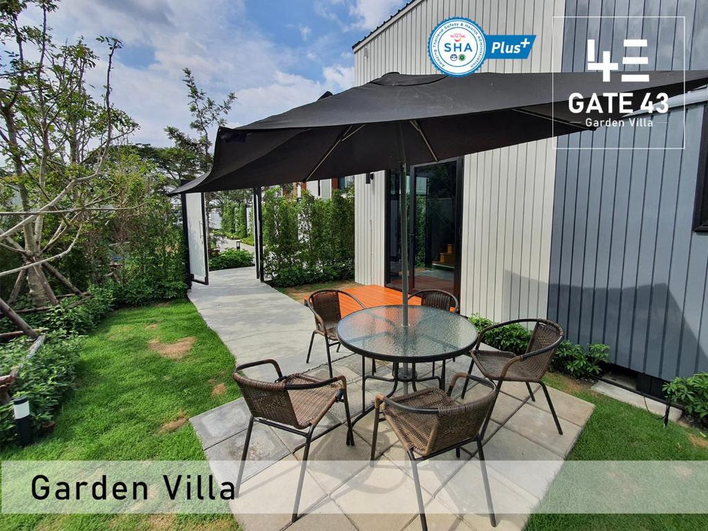 Gate43 Garden Villa