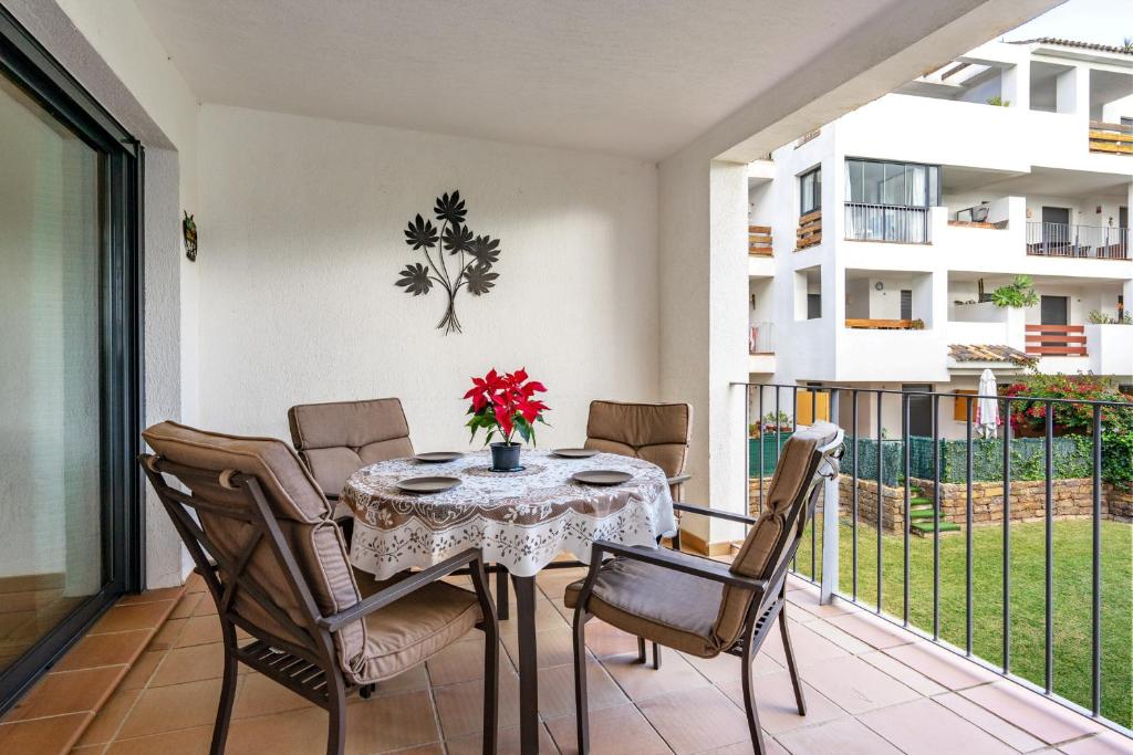 Lovely Alamar apartment by Costarentals - Ref 108 - 3