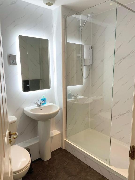 Apartment with Swimming Pool photo