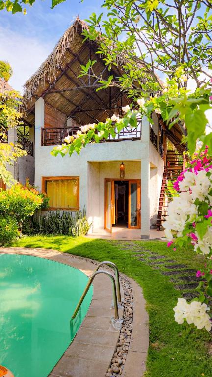 Lang Ca Voi (The Whales Village) Guesthouse photo