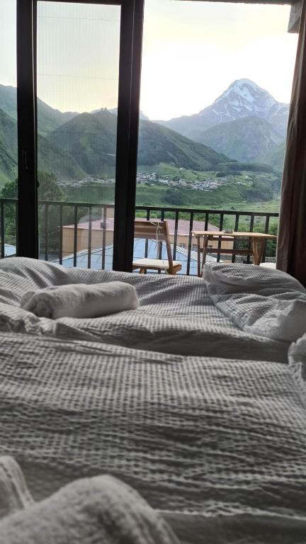 Best view Kazbegi — Hotel in Kazbegi