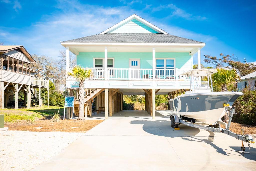 The Teal Turtle, Oak Island