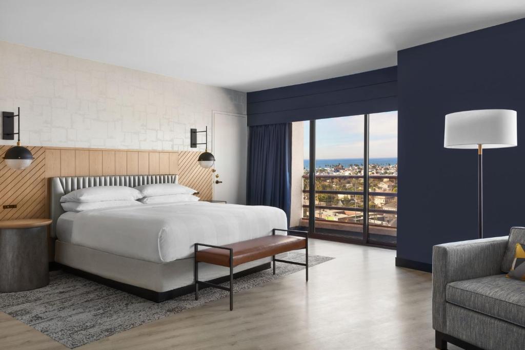 Los Angeles Marina del Rey Marriott Additional