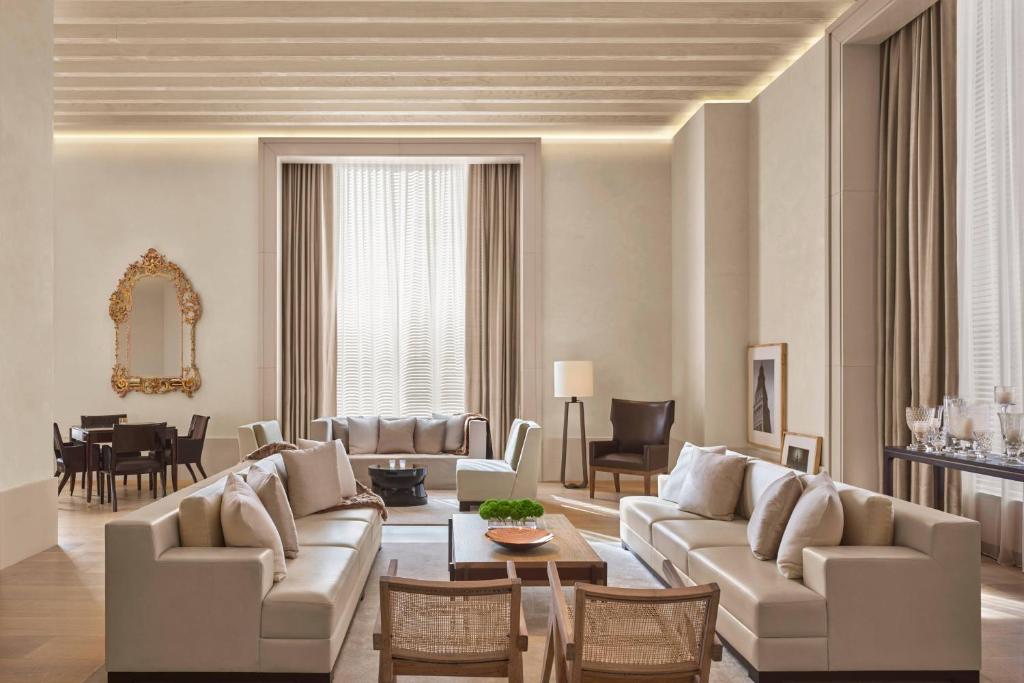 Lobby, The New York EDITION in New York (NY)