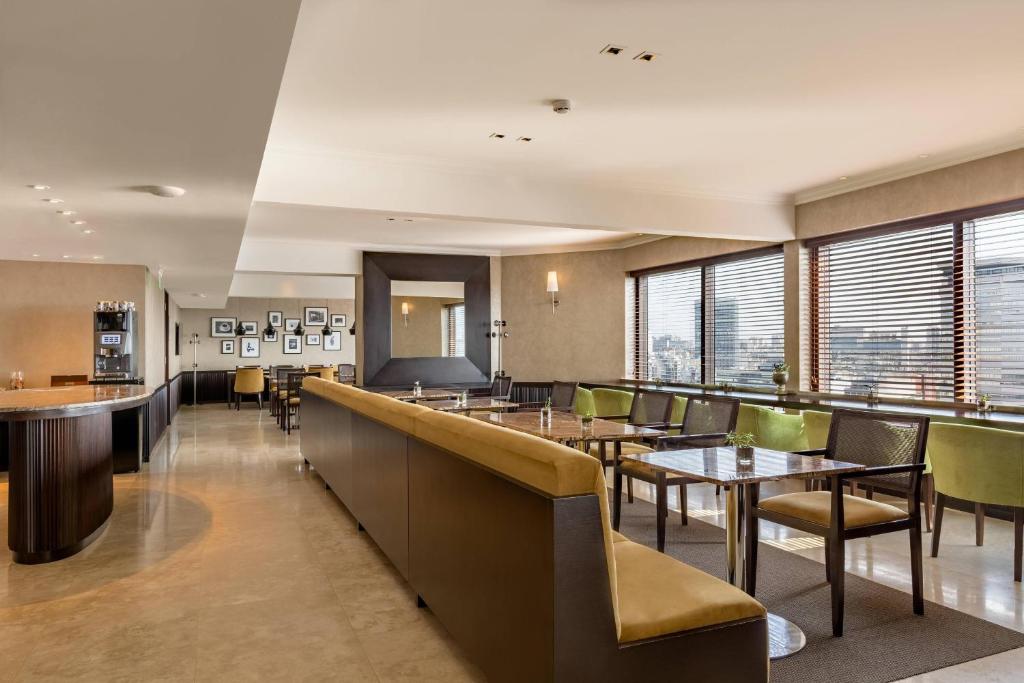 Bar/lounge