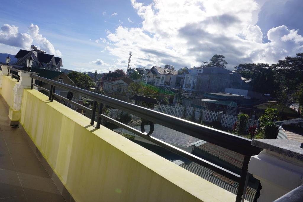 ADALY Hotel & Apartment Dalat photo