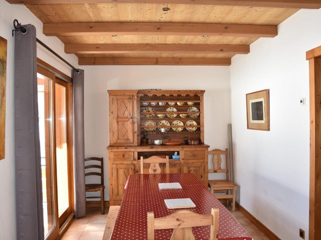 Appartement chalet 4 pièces, proche centre, animaux admis - FR-1-464-214 - 2