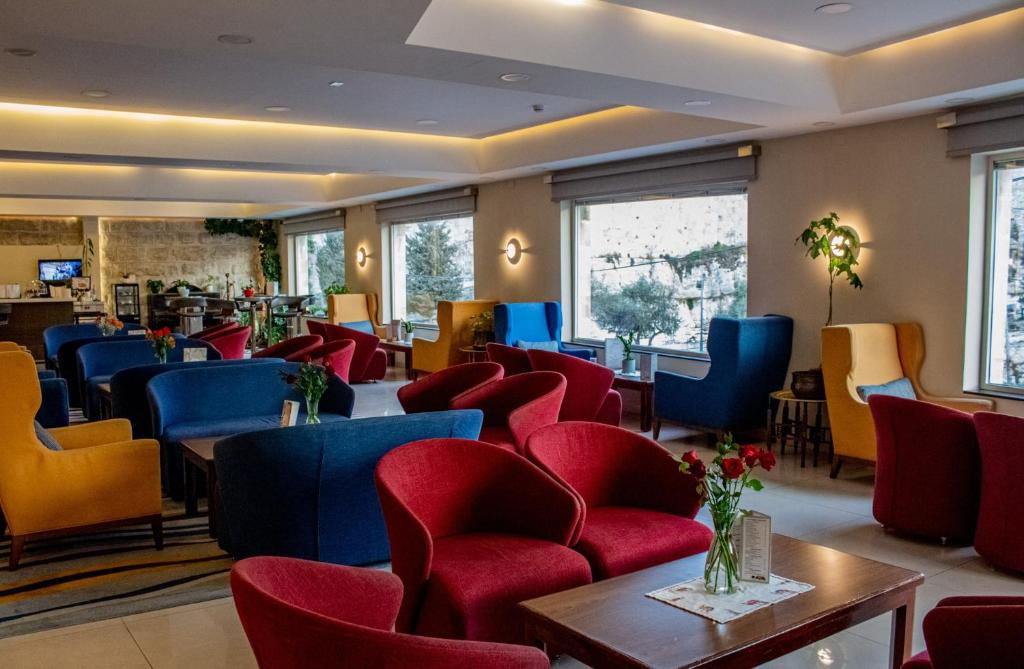 Golden Walls Hotel photo