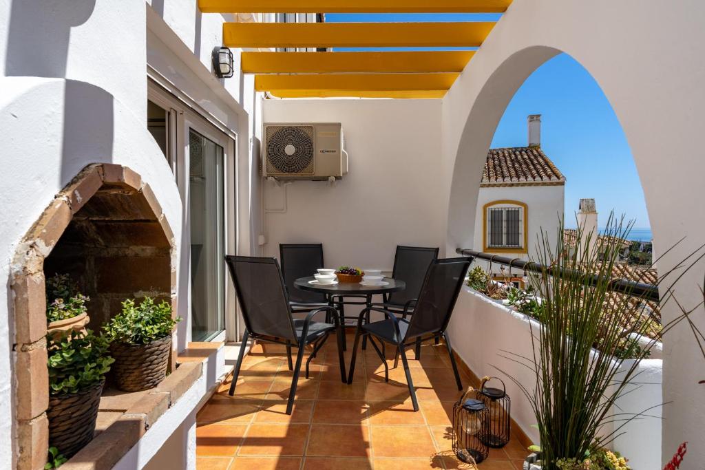 Cozy apartment with pool by Costarentals - Ref 153 - 3