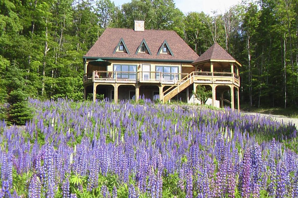 Eagle's Nest, Greenville