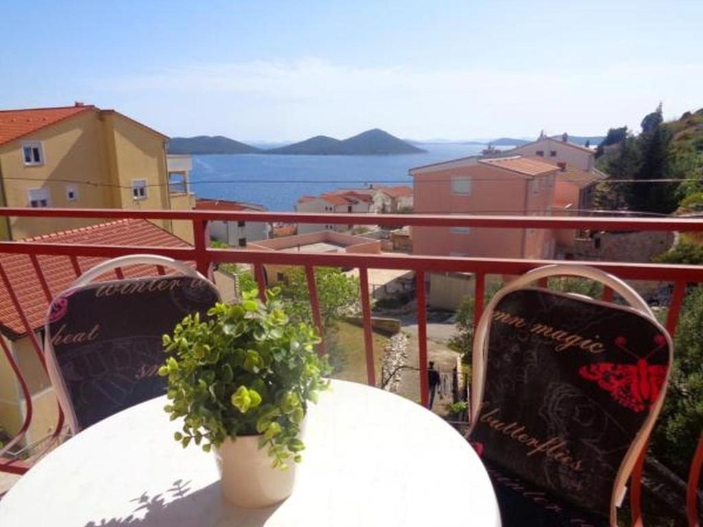 Apartment in Drage with sea view, balcony, air conditioning, WiFi 5144-7, Drage