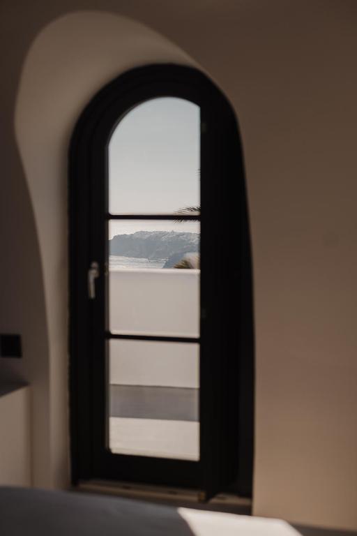 OMMA Santorini photo