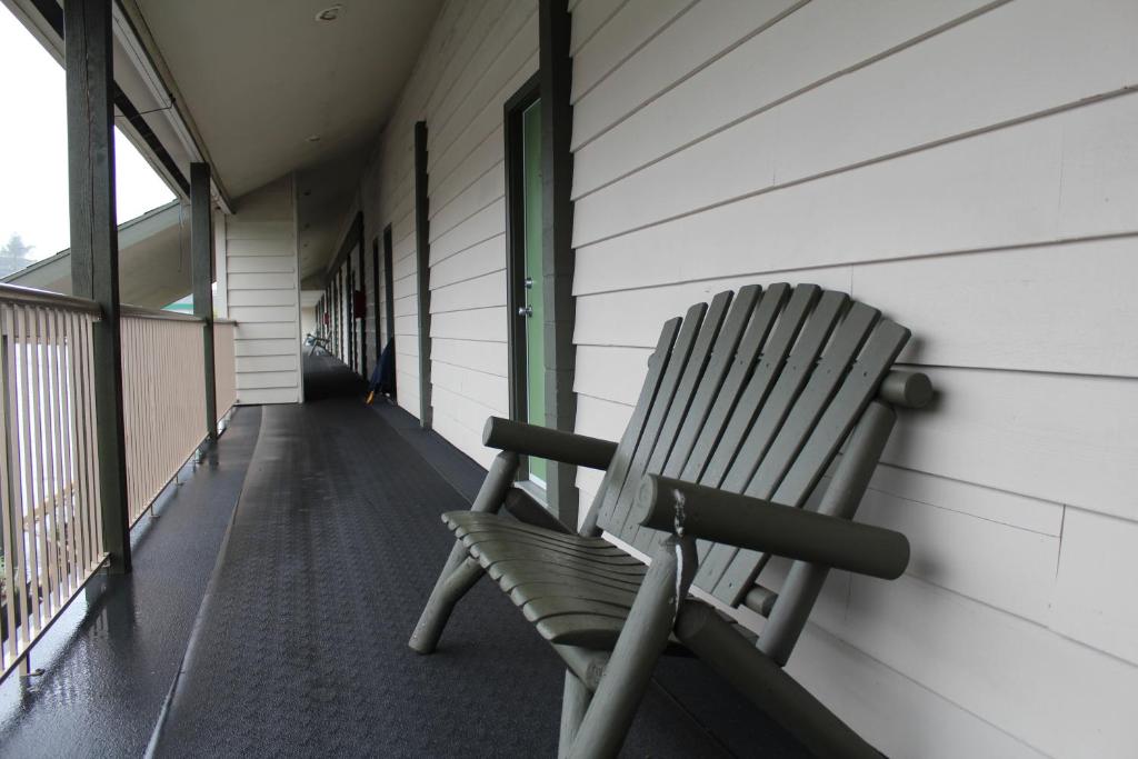 Pacific Rim Motel photo