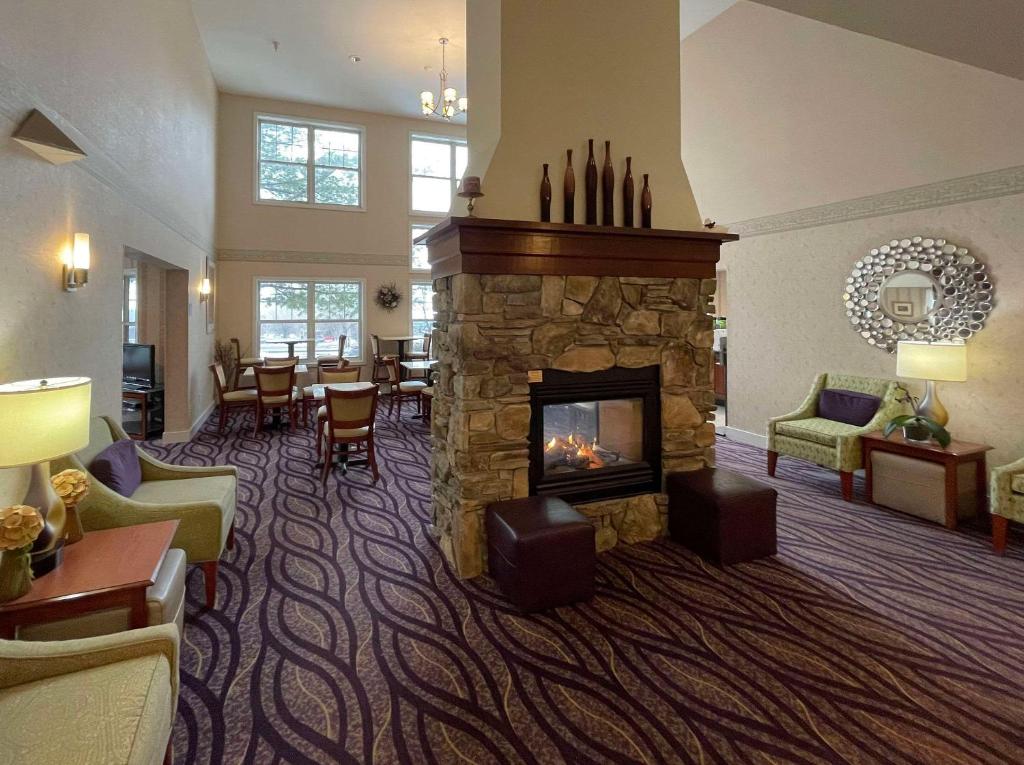 Smart Suites, Ascend Hotel Collection photo