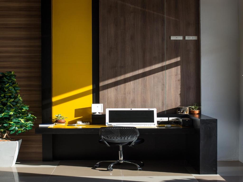 ศูนย์ธุรกิจ