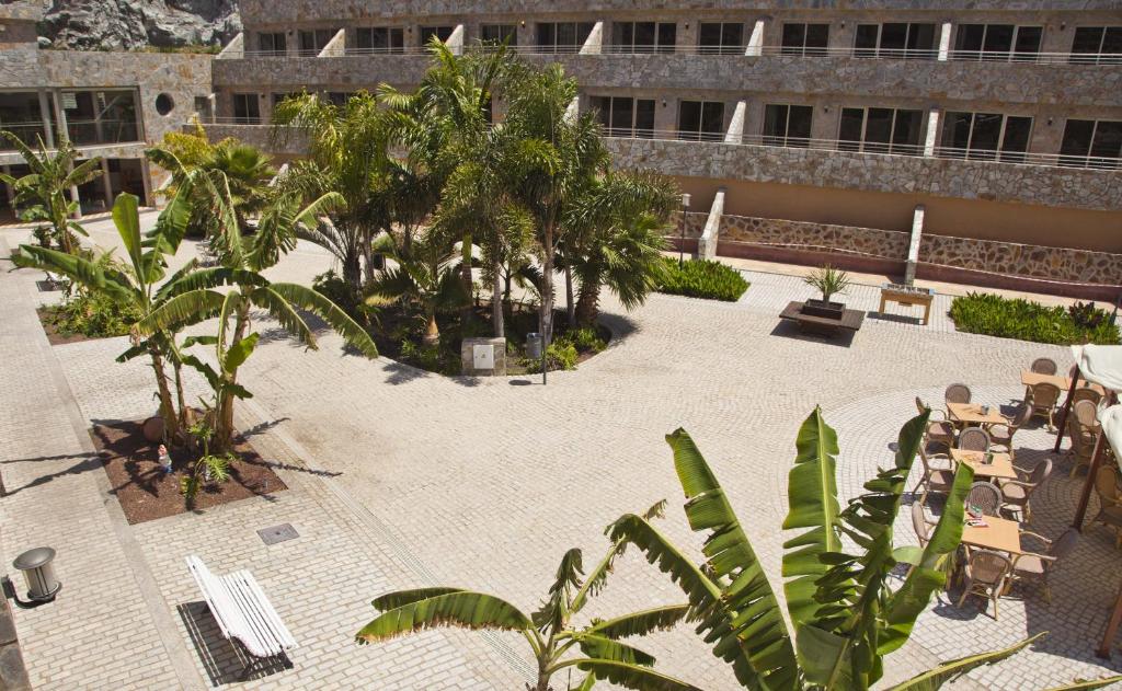 Terraza de Amadores — Hotel building in Puerto Rico, Canary Islands
