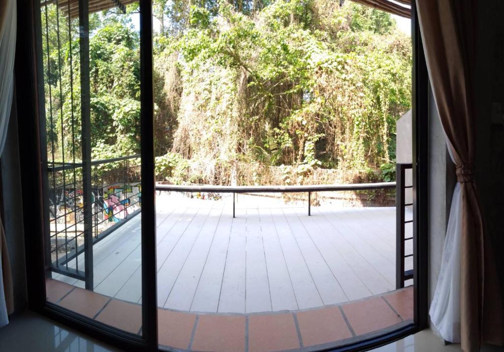 White Jail @ Koh Tao hostel photo