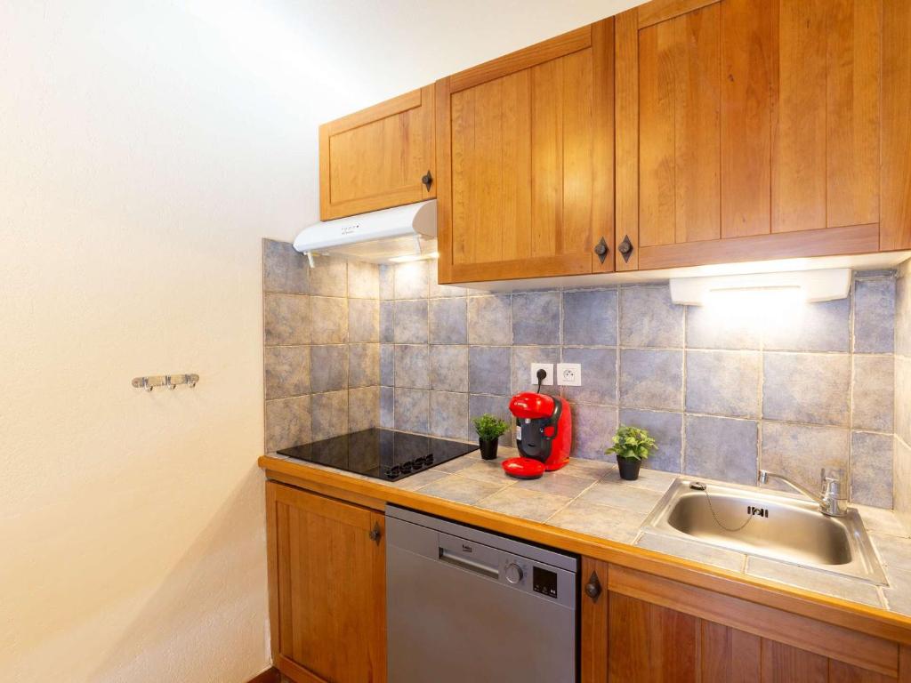 Appartement central à Saint-Lary avec piscine, sauna et parking sécurisé - FR-1-296-398 - 5