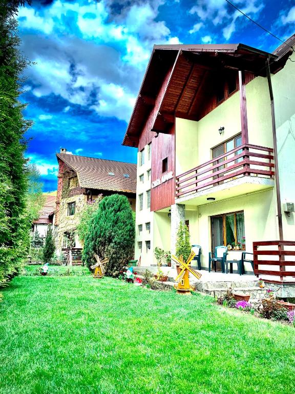 Casa Ador