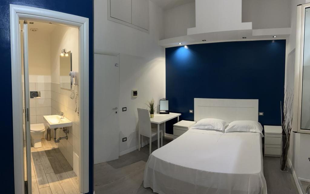 Boutique Rooms - 2